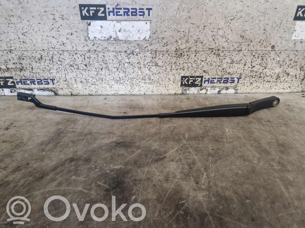 Volkswagen Golf VIII Braccio della spazzola tergicristallo anteriore 