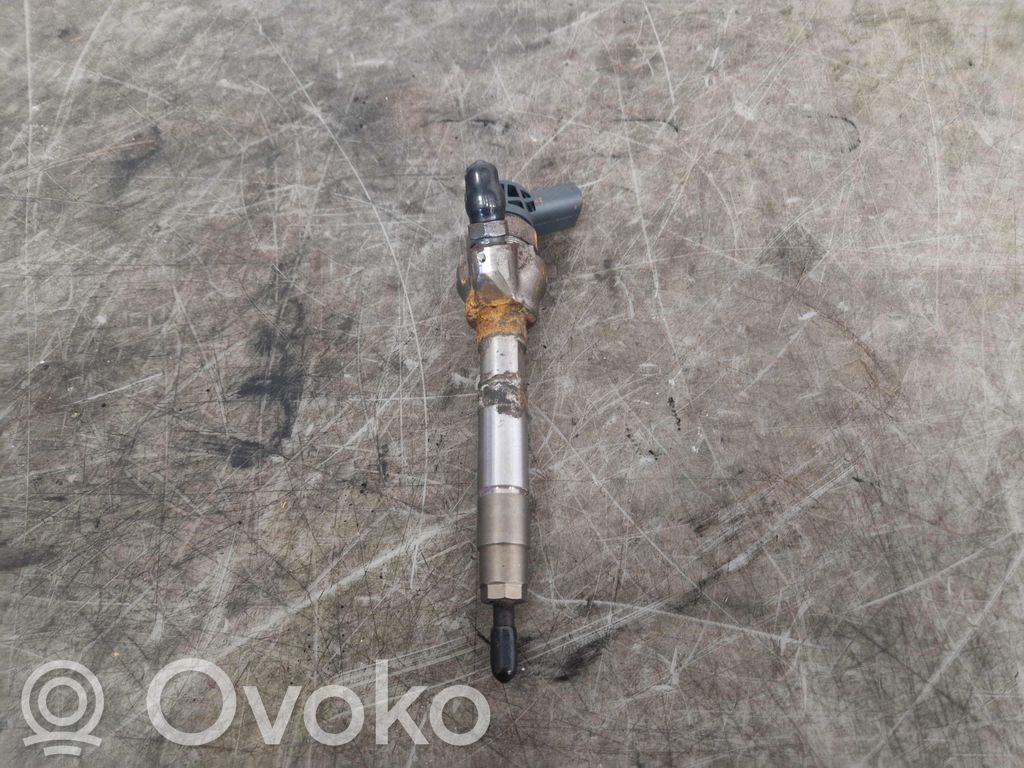 BMW 2 F22 F23 Injector combustibil 