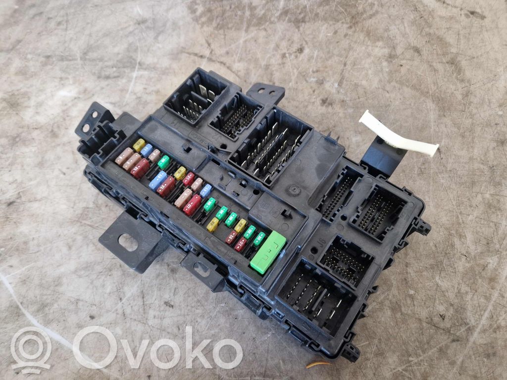 Ford Transit Custom Sulakerasiasarja 