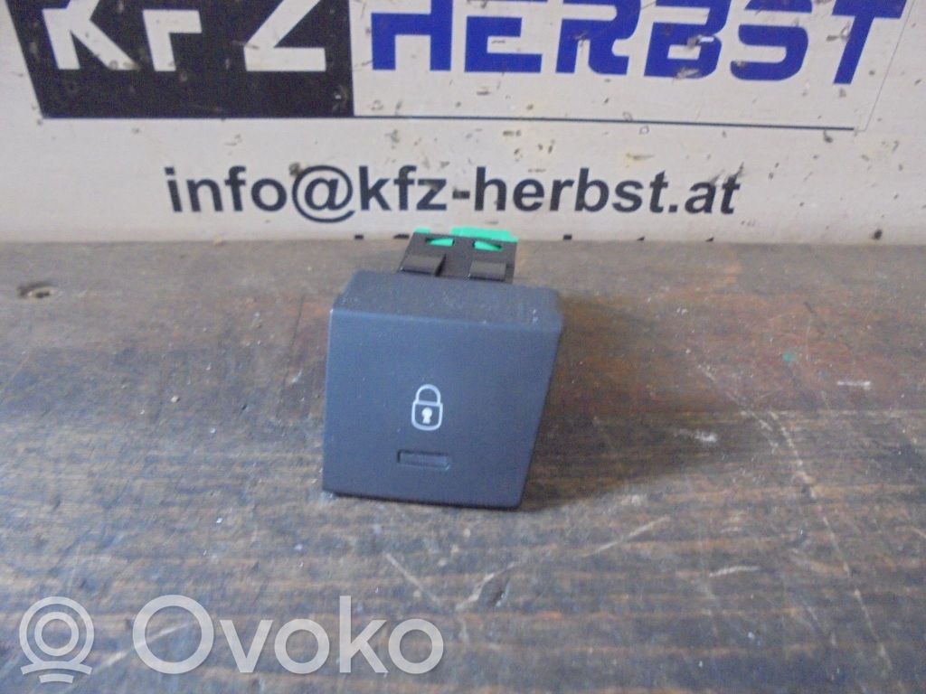 Botón interruptor de bloqueo de puertas   96661783ZE,96661783ZE
