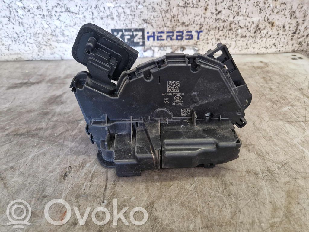Audi A3 8Y Încuietoare ușă față 