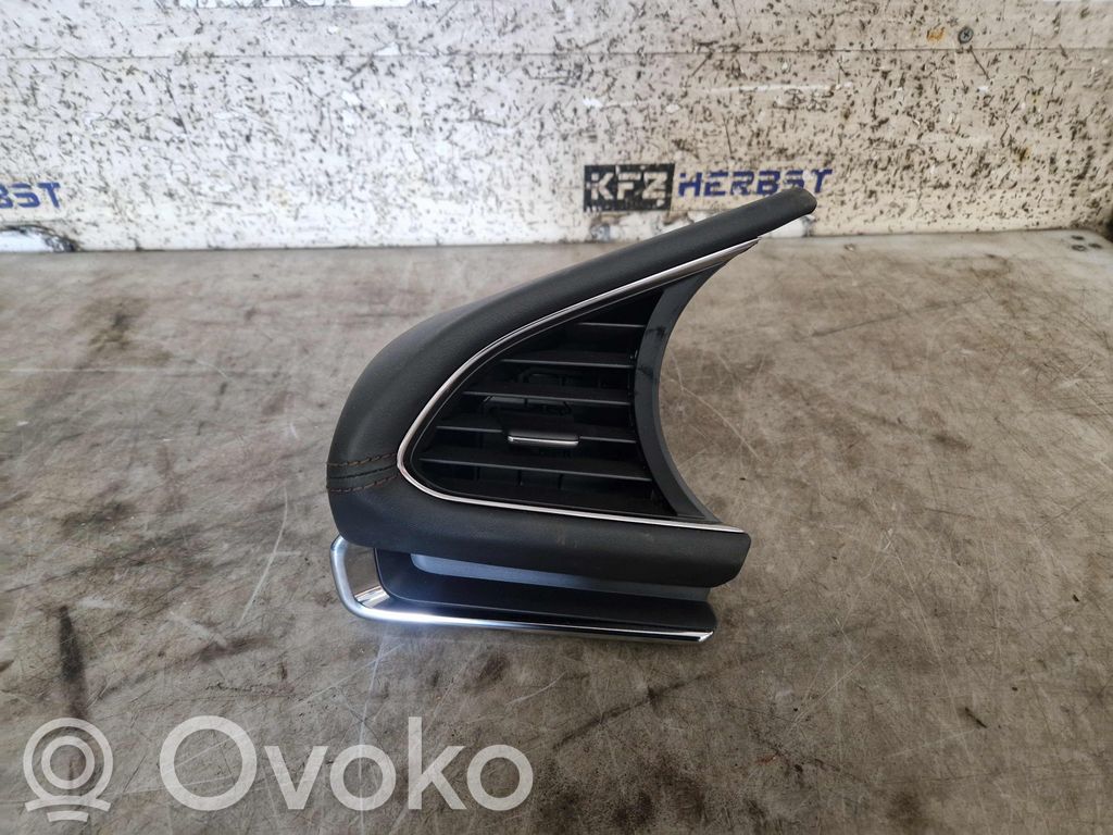 Mazda 3 Grilă ventilație centrală 