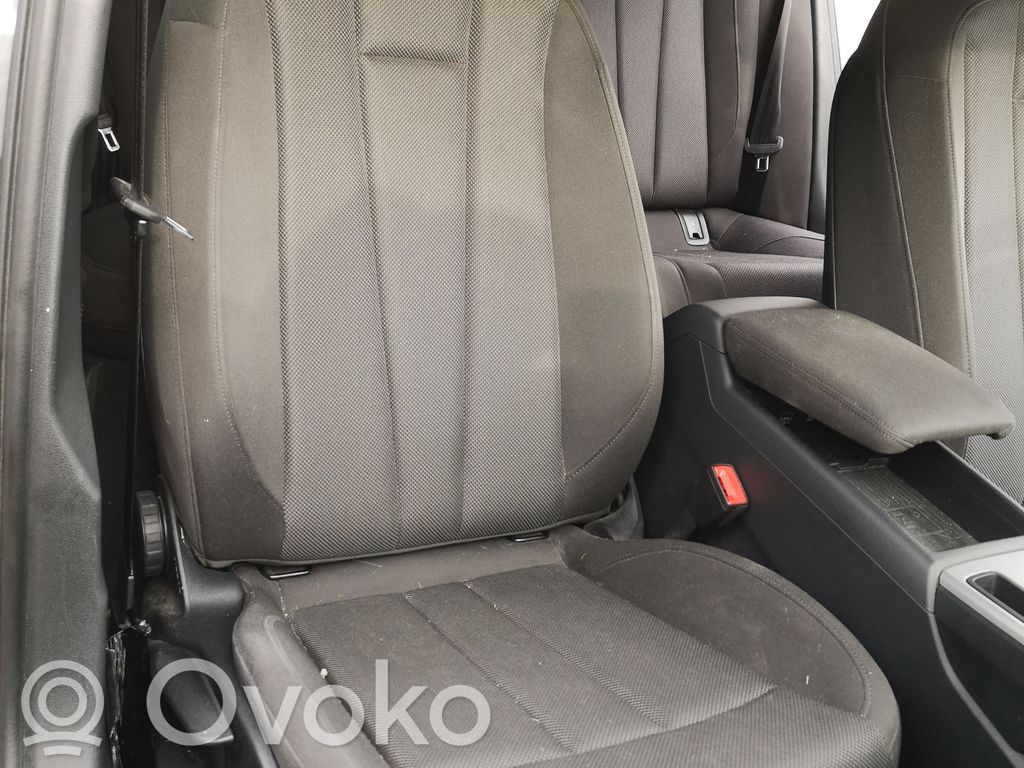 Audi A4 S4 B9 Beifahrersitz