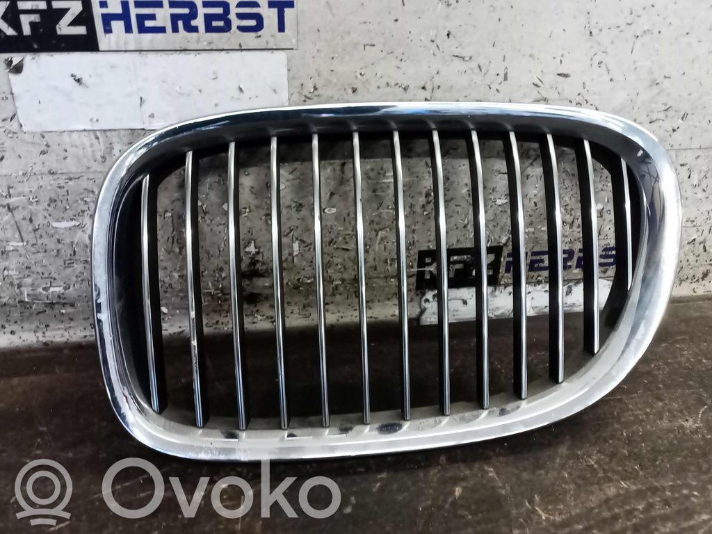 BMW 7 F01 F02 F03 F04 Передняя решётка