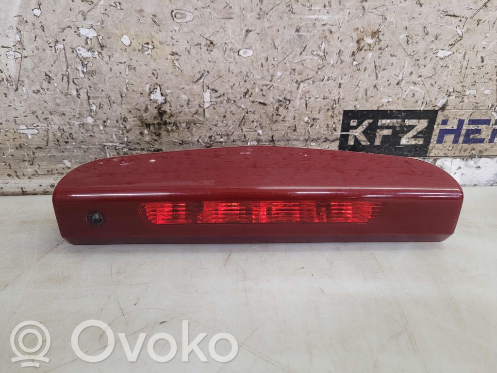 Opel Corsa E Third/center stoplight