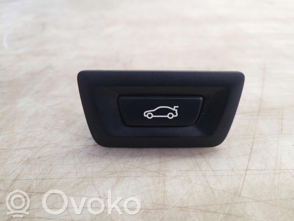 BMW 3 F30 F35 F31 Fuel tank opening switch 
