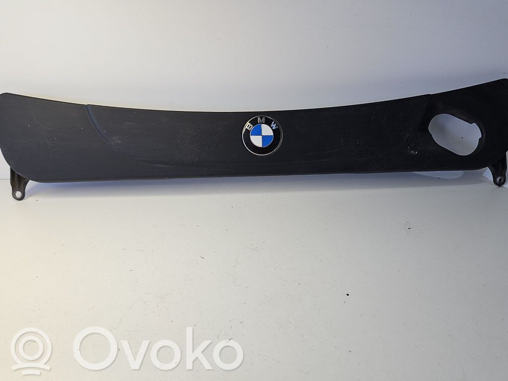 Couvercle cache moteur   7801282