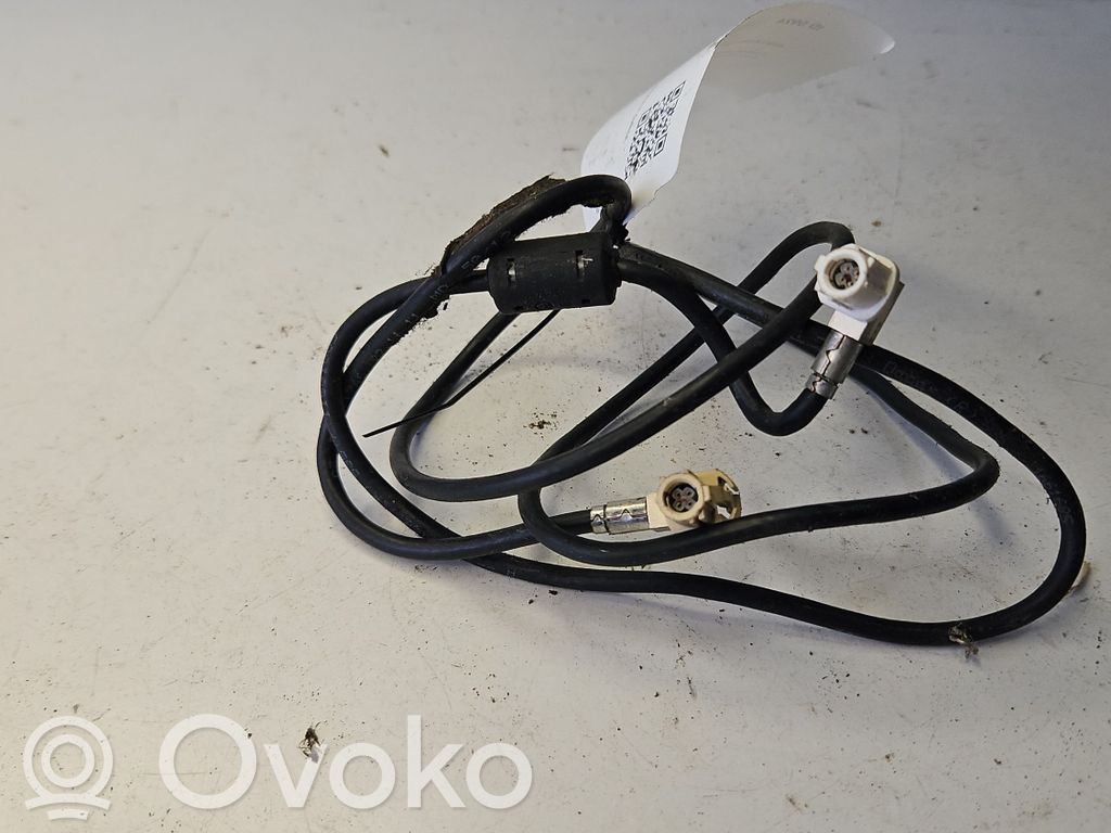 BMW 5 F10 F11 USB-pistokeliitin 