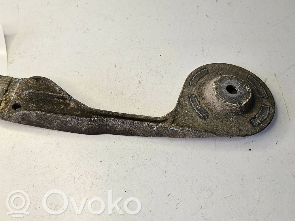 BMW 5 G30 G31 G38 Cits aizmugures šasijas elements 