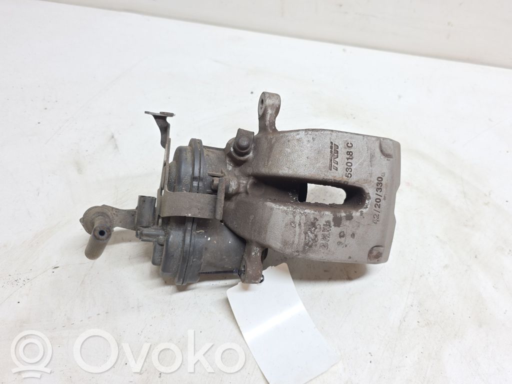 BMW 5 G30 G31 G38 Tylny zacisk hamulcowy 