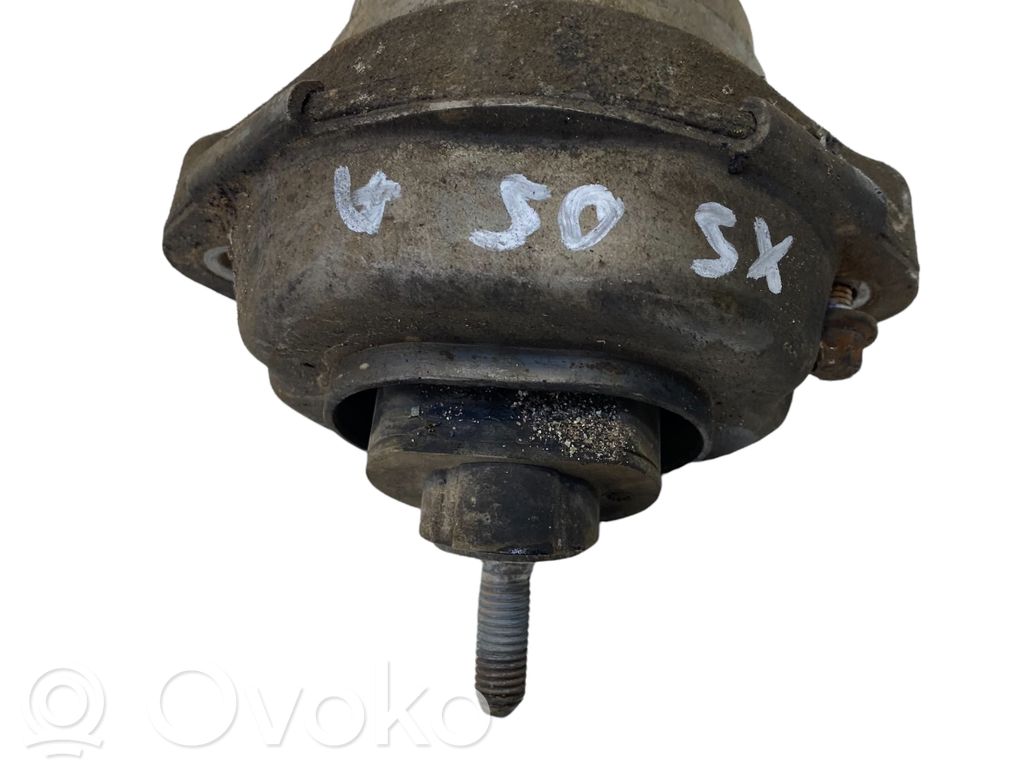 Engine mount bracket   6758444,01082005,1096997,22111096997,22116758444,22116770638,6770638