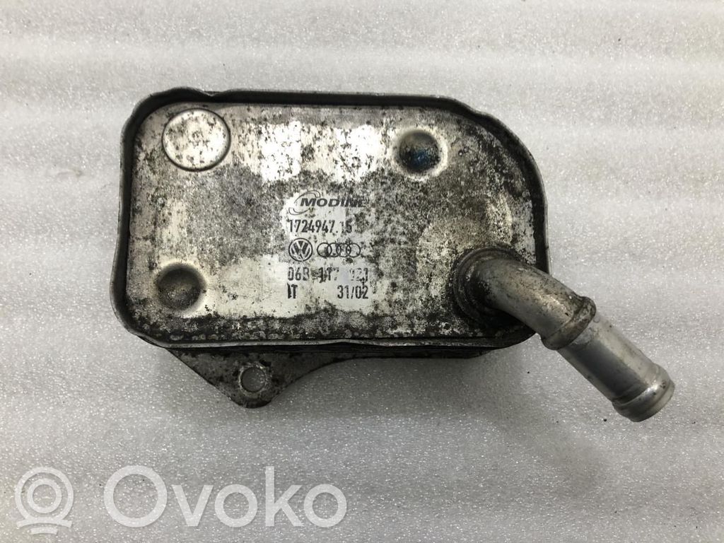 Audi A4 S4 B8 8K Chłodnica oleju 