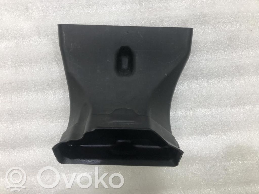 Ohjaamon sisäilman ilmakanava   7063335,7063335