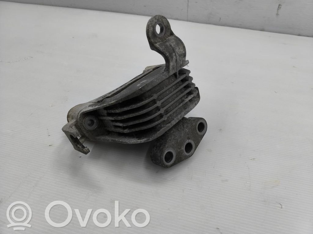 Opel Zafira C Engine mount vacuum valve 