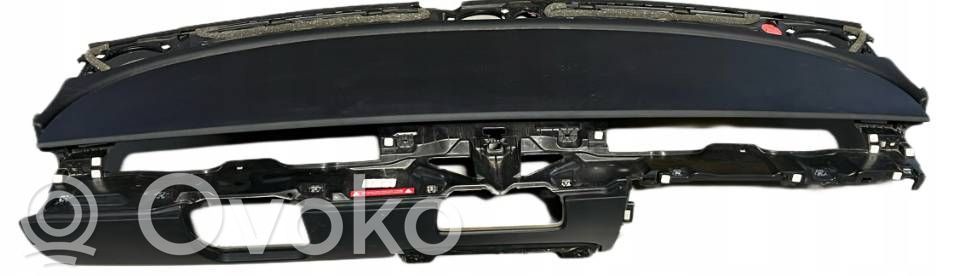 Tesla Model 3 Панель 