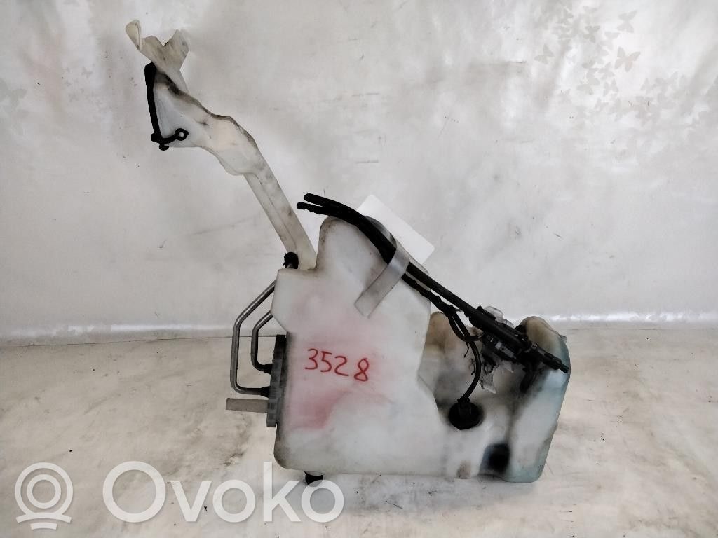 Mercedes-Benz E W211 Windshield washer fluid reservoir/tank 