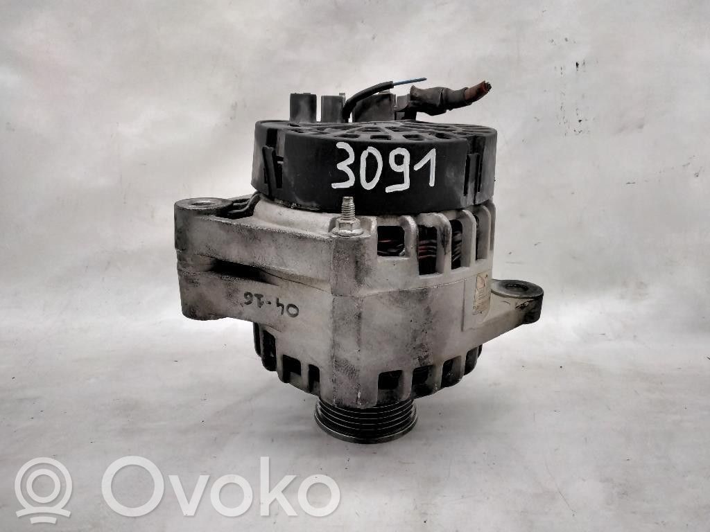 Opel Astra H Alternator 