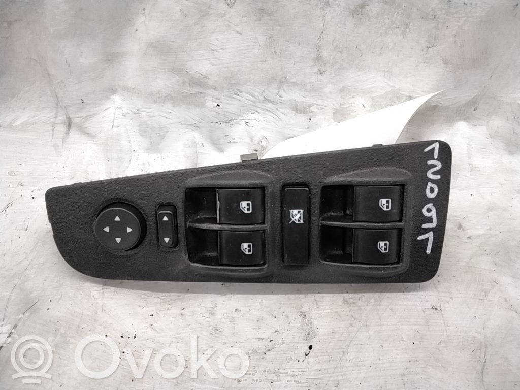 Fiat Bravo Przyciski szyb 