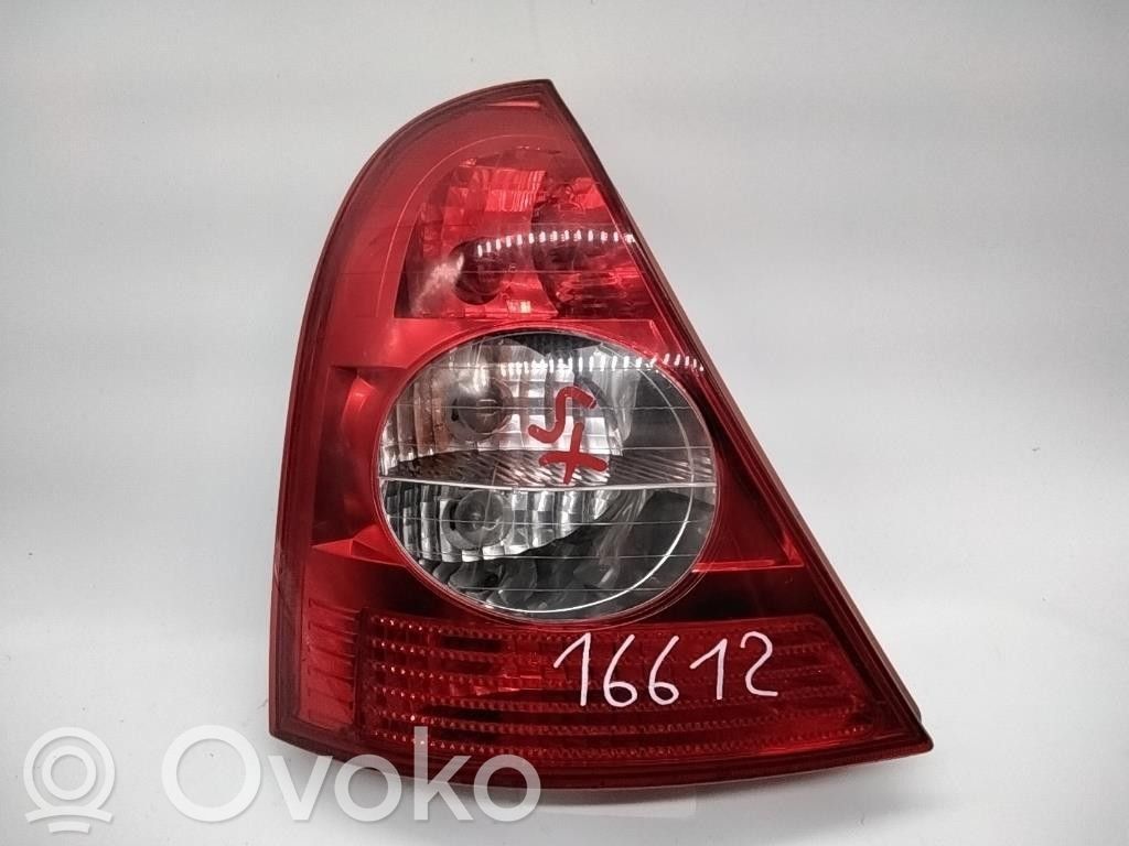 Renault Clio I Задний фонарь в кузове 