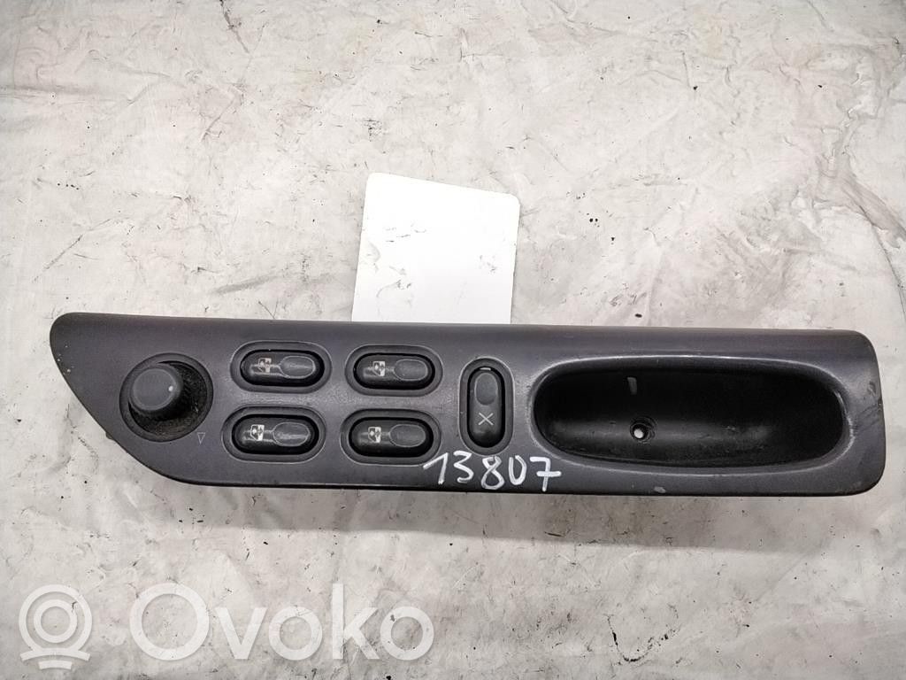 Renault Espace III Electric window control switch 