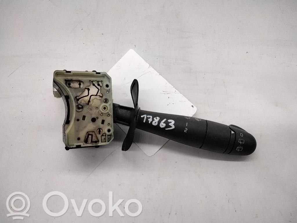 Renault Kangoo I Interruptor/palanca de limpiador de luz de giro 
