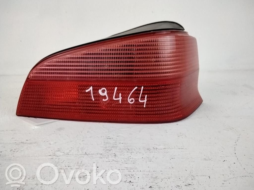 Peugeot 106 Galinis žibintas kėbule 