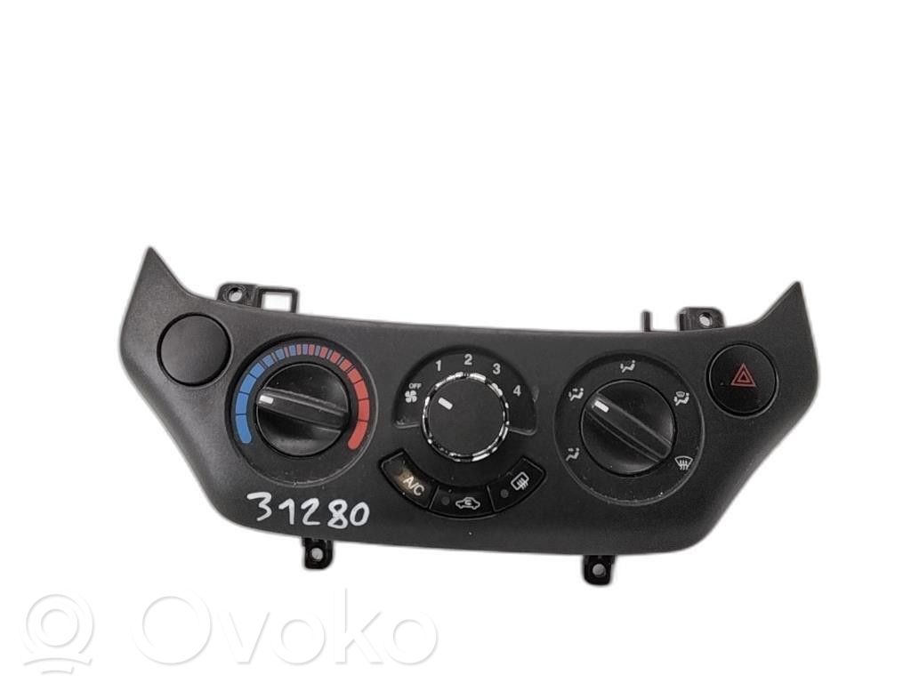 Chevrolet Aveo Climate control unit 