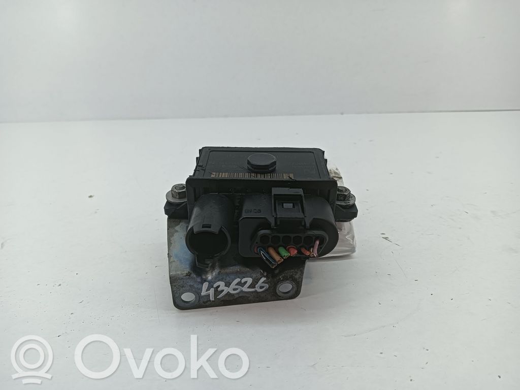 BMW 3 E46 Žvakių pakaitinimo rėlė 