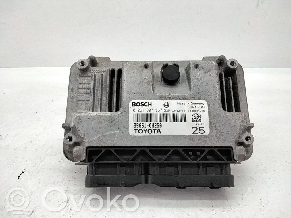 Peugeot 107 Engine control unit/module 