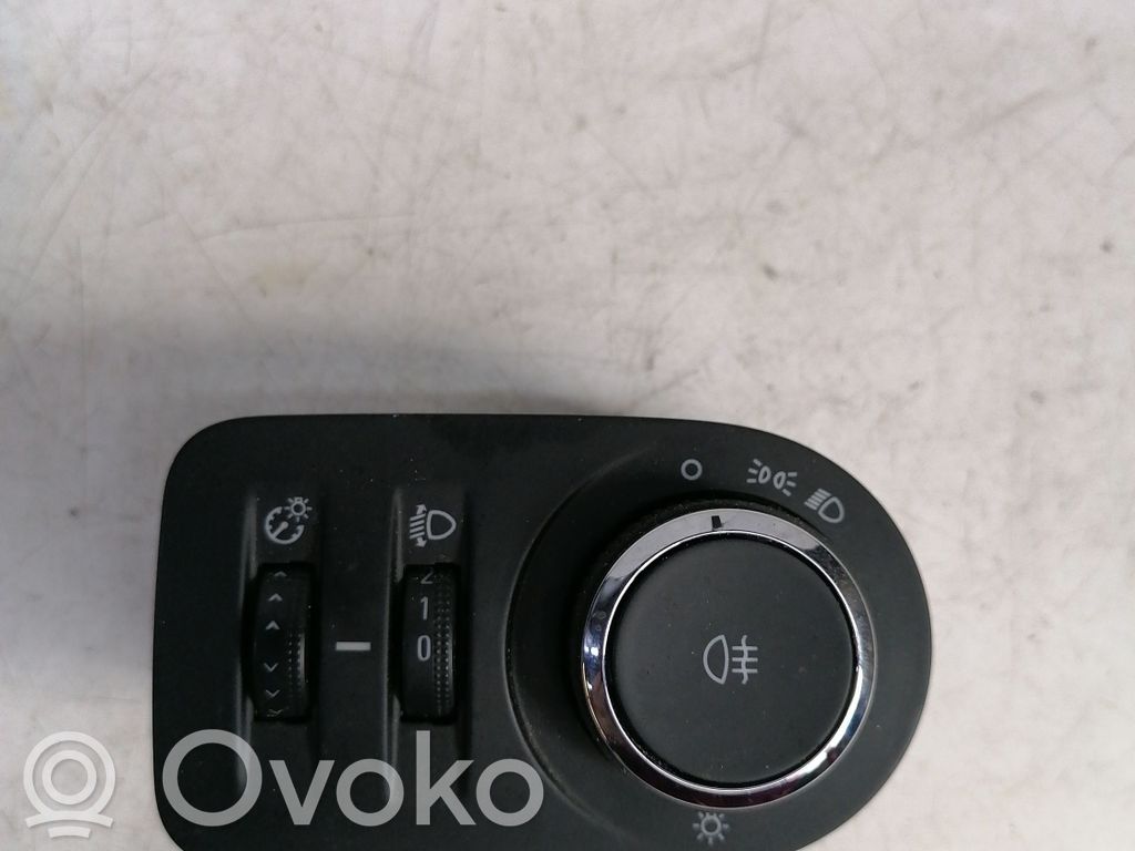 Opel Meriva B Light switch 