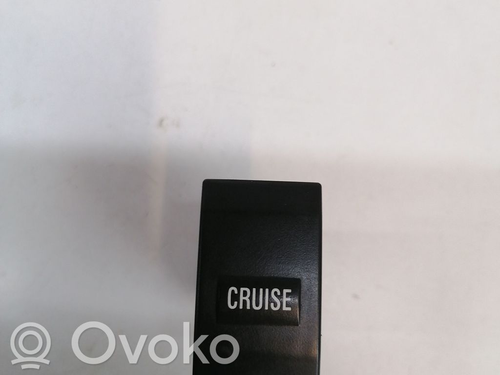 KIA Sorento Cruise control switch 