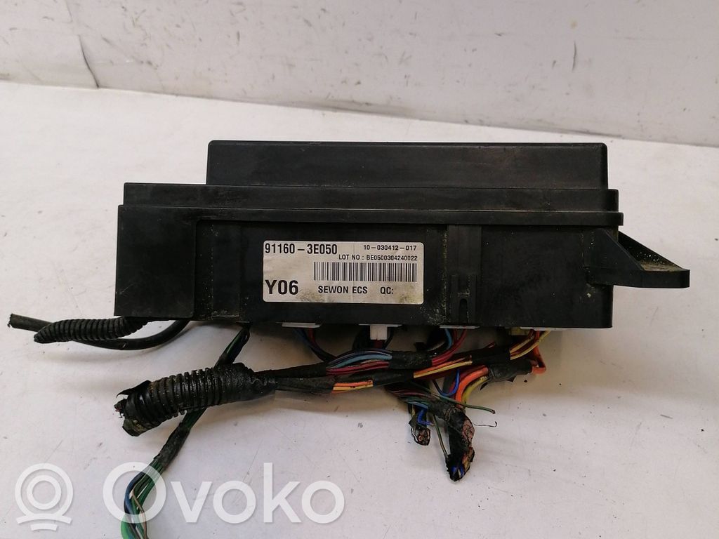 KIA Sorento Fuse module 