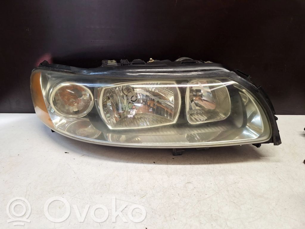 Volvo XC70 Headlight/headlamp 