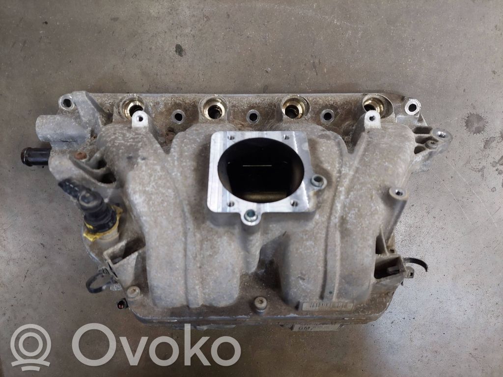 Opel Astra H Colector de admisión 