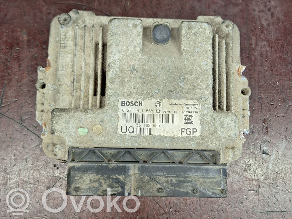 Opel Vectra C Engine control unit/module 