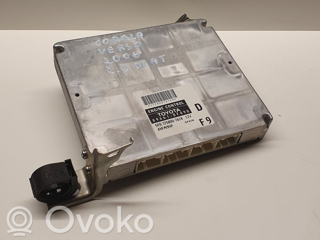 Toyota Corolla Verso AR10 Engine control unit/module 