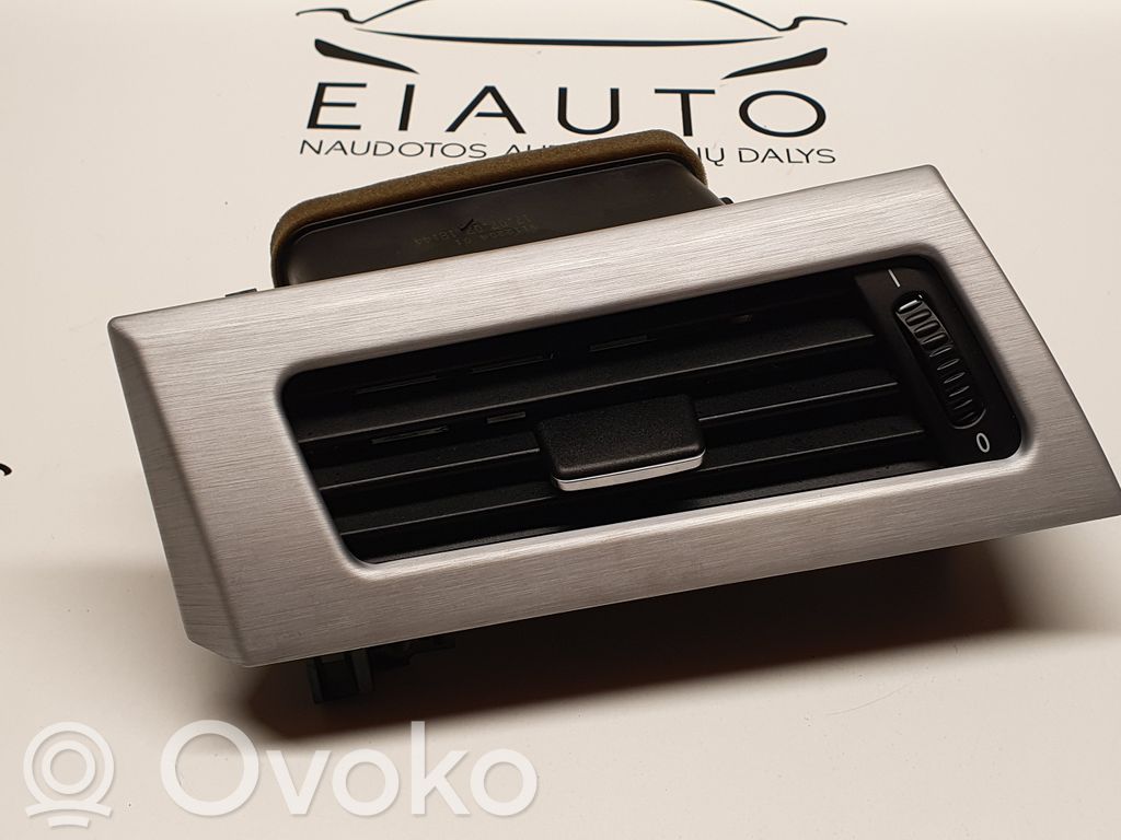 BMW 5 E60 E61 Šoninės oro grotelės 