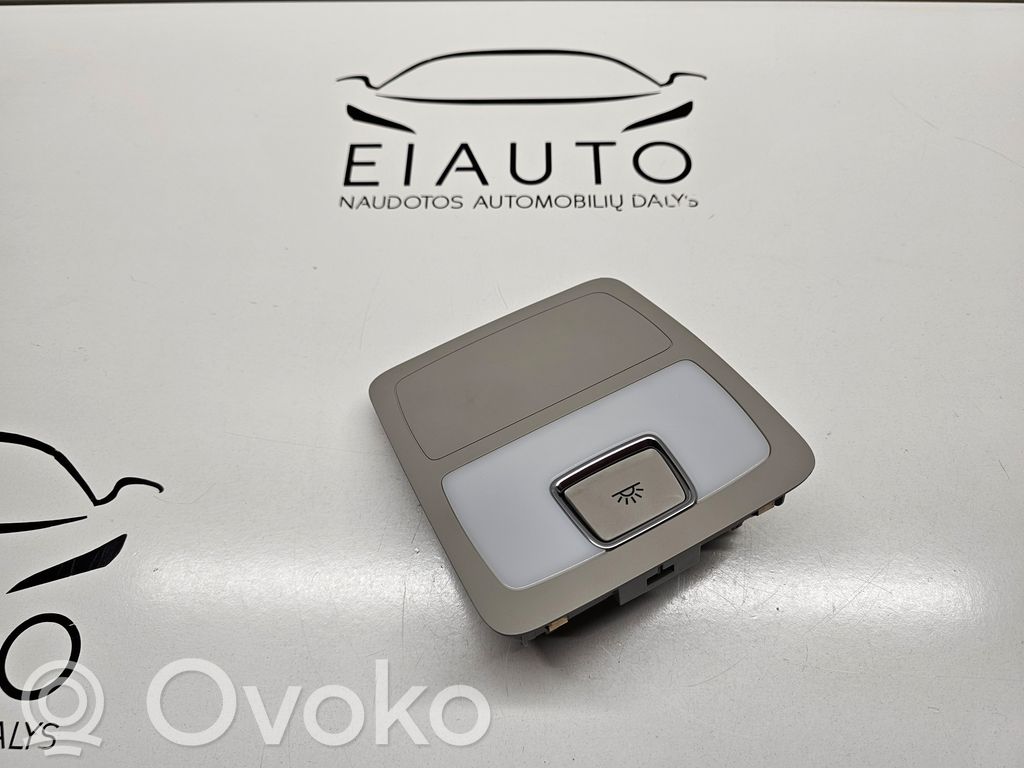 Audi Q7 4L Lampka podsufitki tylna 