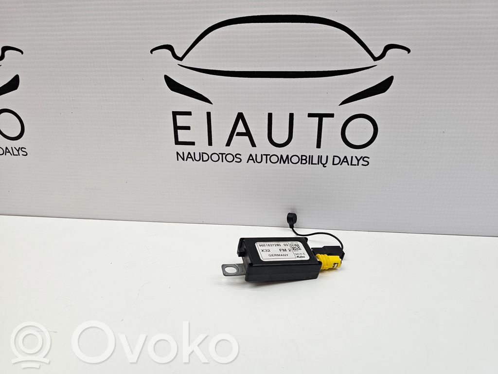 Citroen C5 Pystyantennivahvistin 