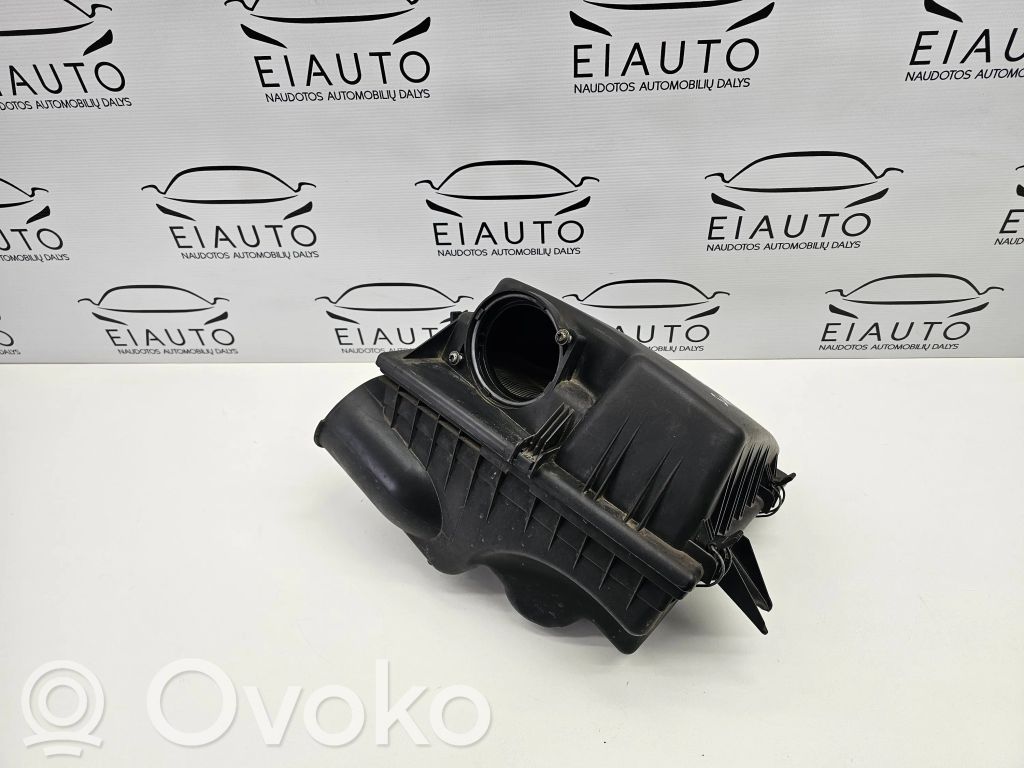 BMW 5 E60 E61 Air filter box 