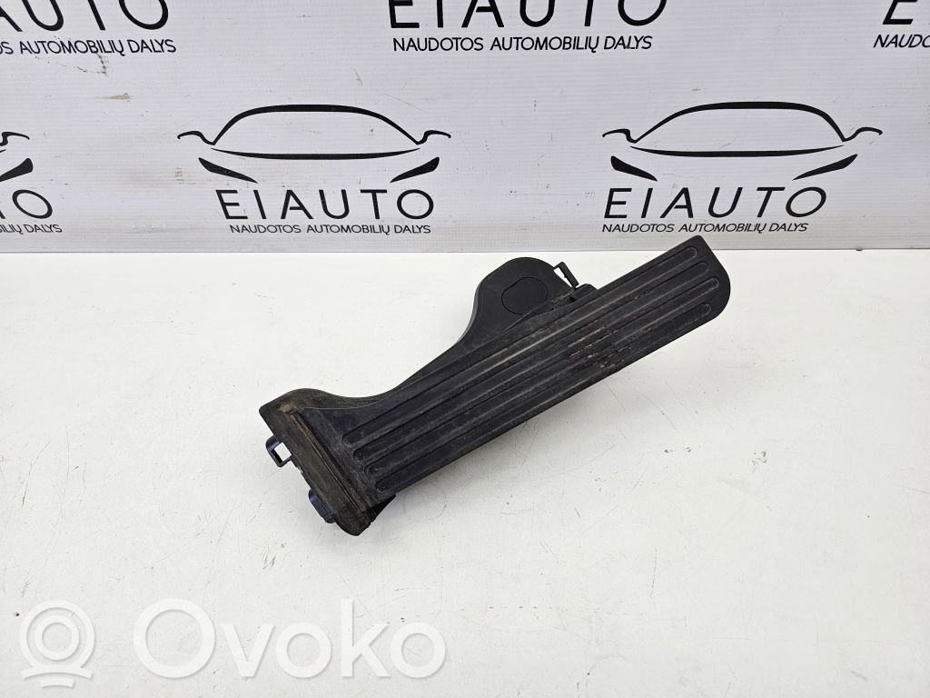 Volkswagen PASSAT CC Pedał gazu / przyspieszenia 