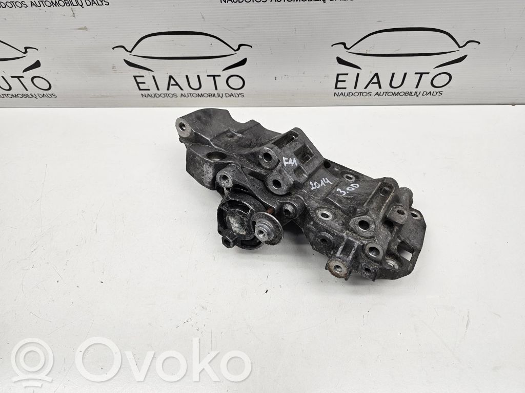 BMW 5 F10 F11 Generator/alternator bracket 