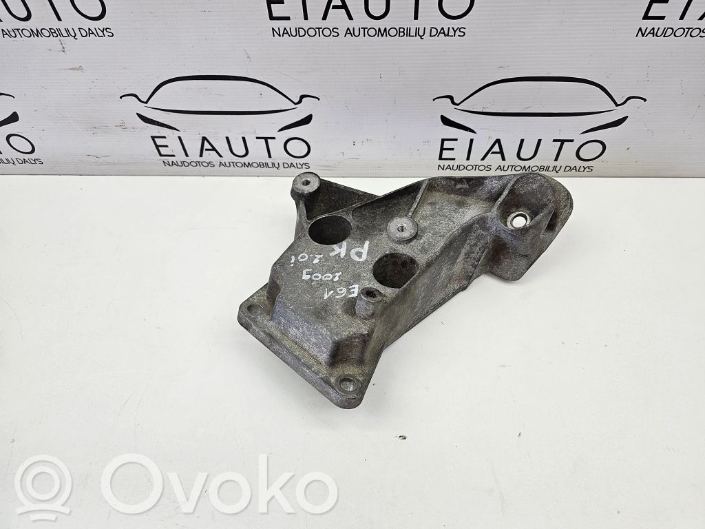 BMW 5 E60 E61 Engine mounting bracket 