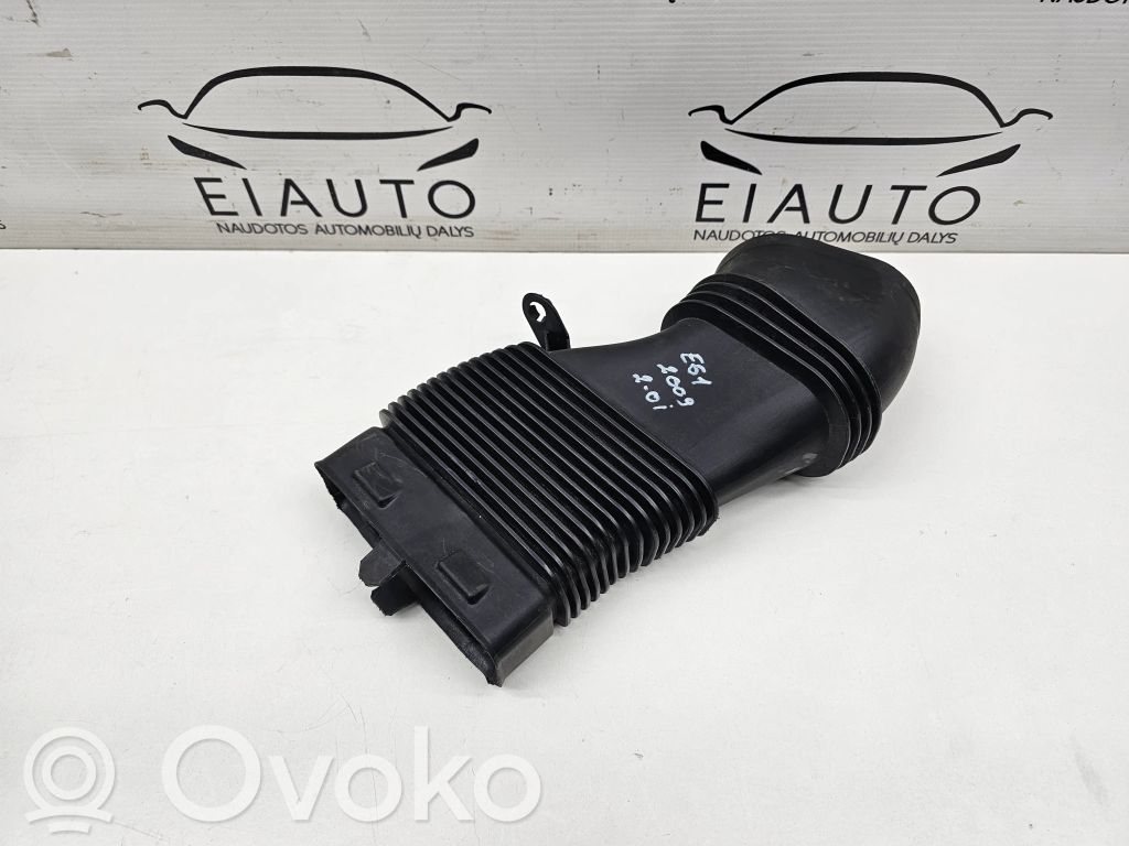 BMW 5 E60 E61 Ilmanoton kanavan osa 