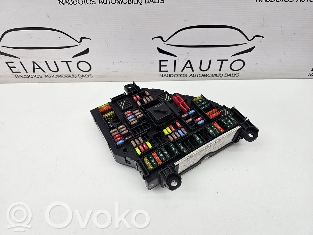 BMW 5 F10 F11 Saugiklių blokas 