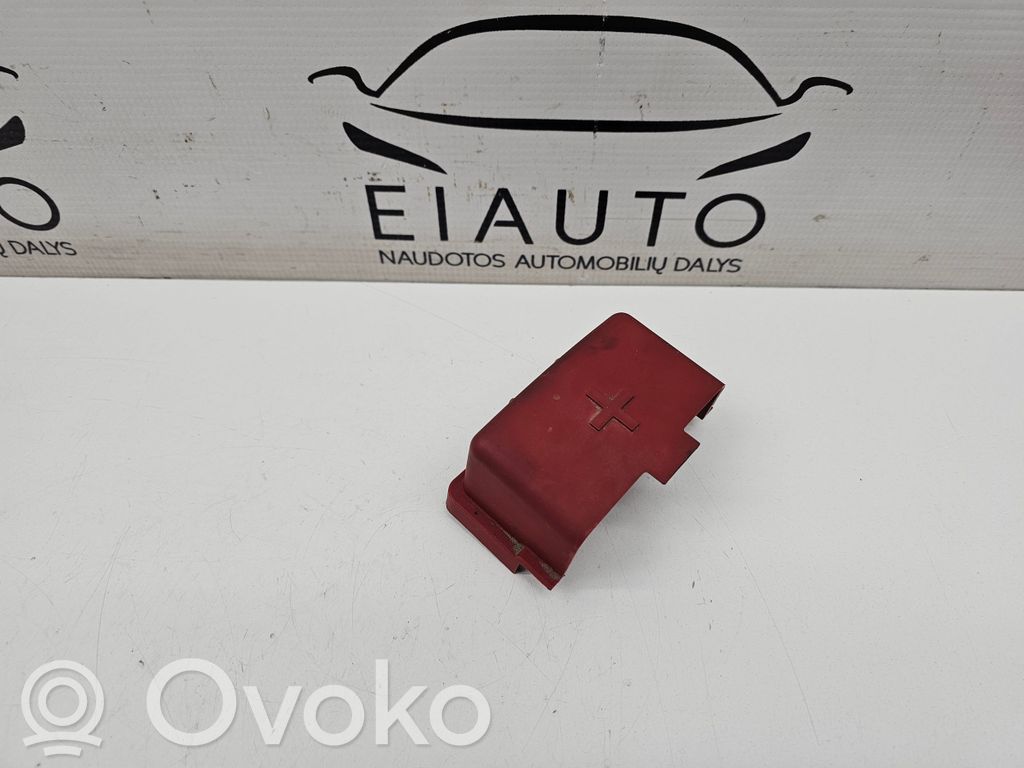Jaguar XE Sulakerasian kansi 