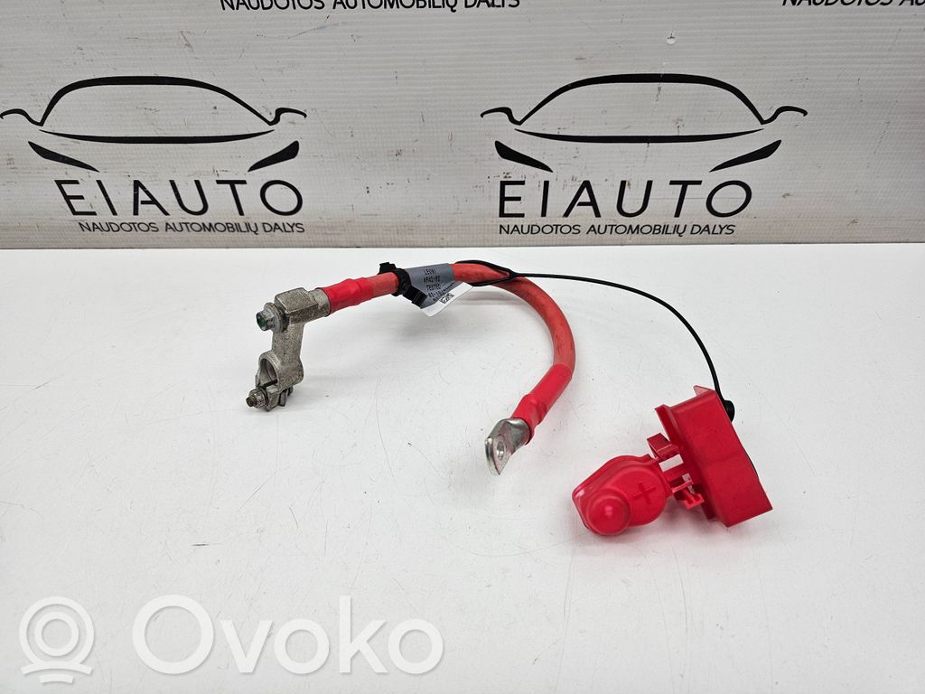 Jaguar XE Cablu cu bornă pozitivă (baterie) 