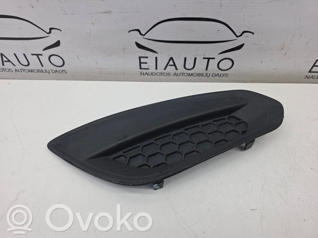 Volvo S60 Front bumper lower grill 