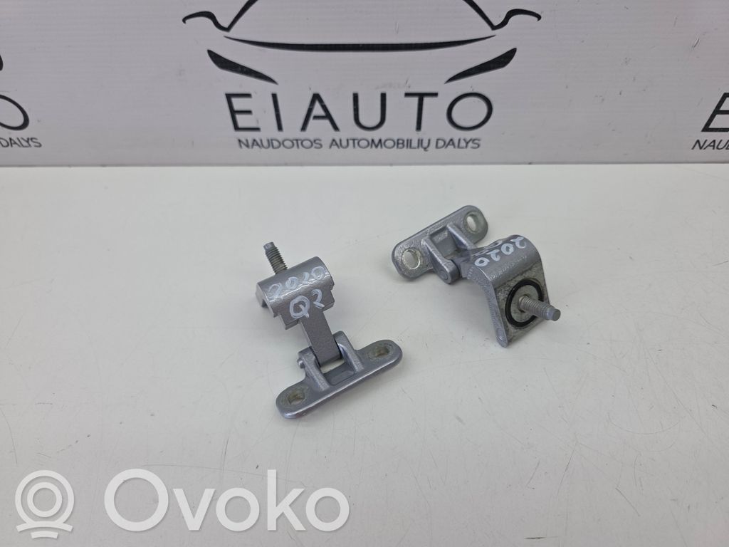 Audi Q2 - Tailgate/trunk/boot hinge 