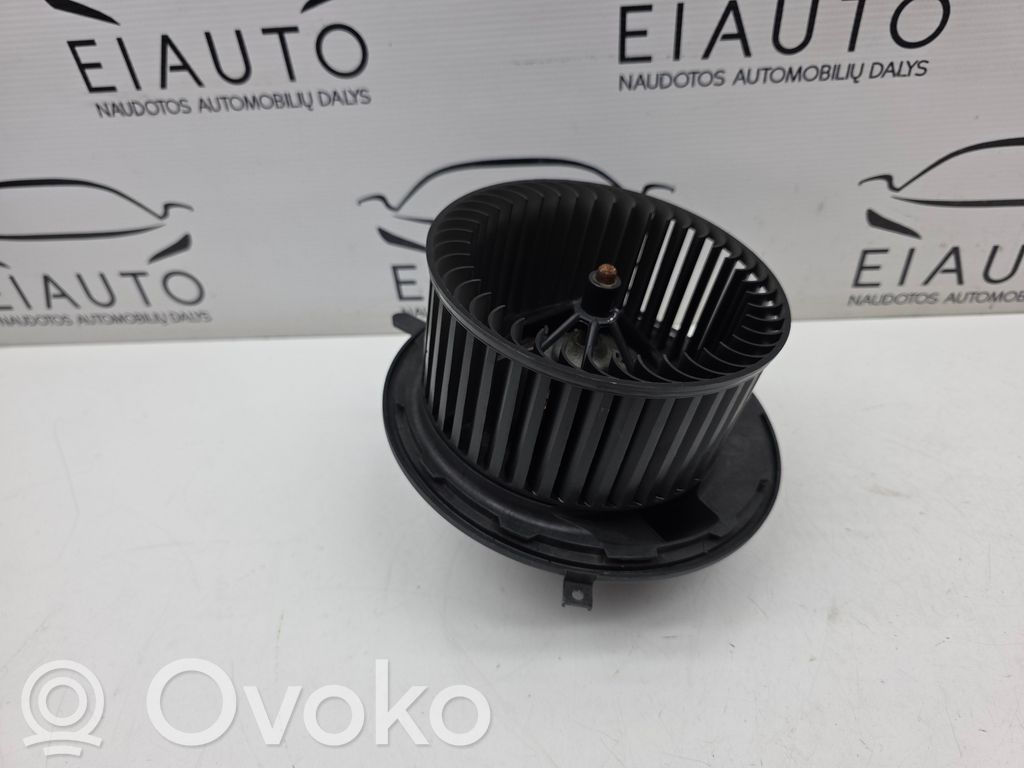 BMW 3 E92 E93 Mazā radiatora ventilators 